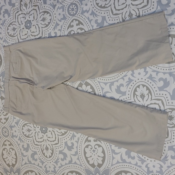 Dockers khakis Size 10 stretch wide leg 5 pocket mid-rise - Picture 3 of 6